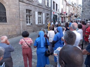 Article principal - Le presbytère de saint Chély a retrouvé sa place et ses fonctions 1