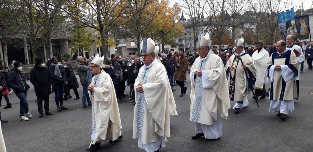 Lourdes2
